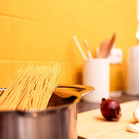 Weekends Centre - Free Parking, Pets Welcome & Walk To Old Town - - Kunsthaus * 그라츠