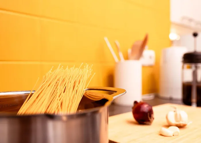 Weekends Centre - Free Parking, Pets Welcome & Walk To Old Town - - Kunsthaus * 그라츠