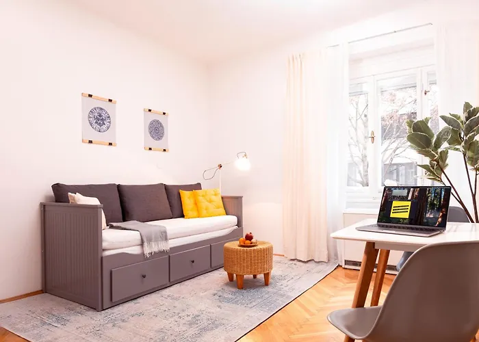 Weekends Centre - Free Parking, Pets Welcome & Walk To Old Town - - Kunsthaus Graz